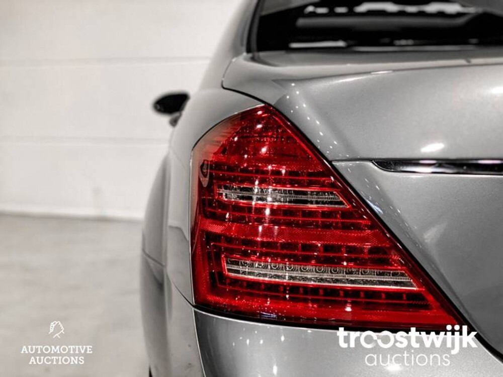 Mercedes-Benz S420 4.0 V8 CDI Car