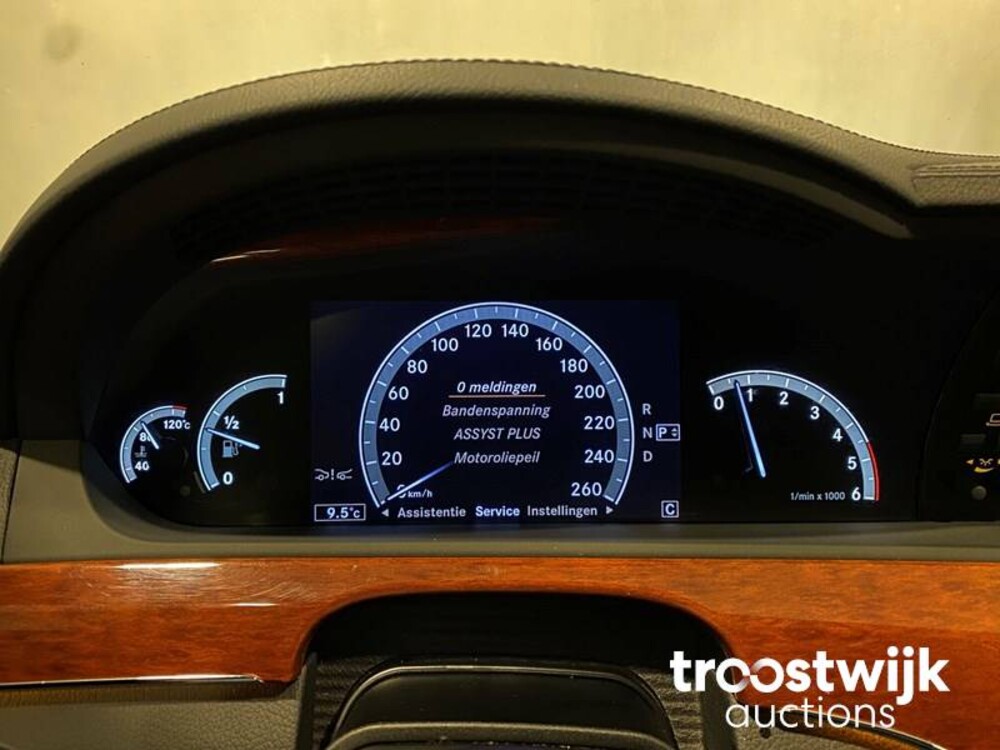 Mercedes-Benz S420 4.0 V8 CDI Car