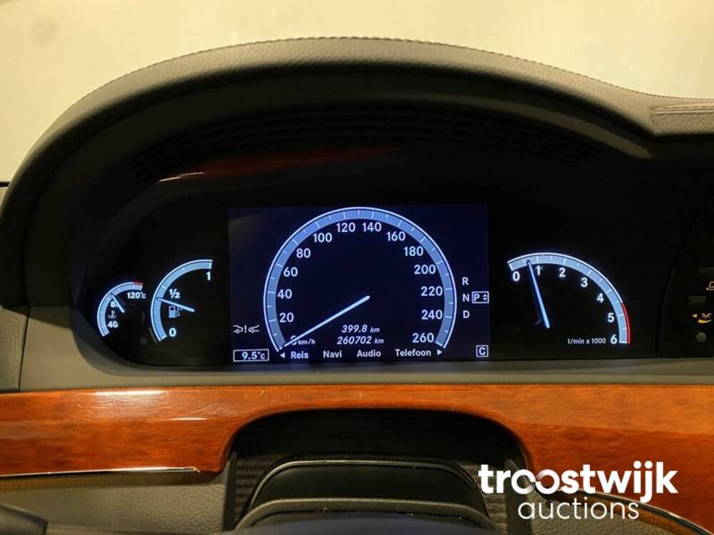 Mercedes-Benz S420 4.0 V8 CDI Car