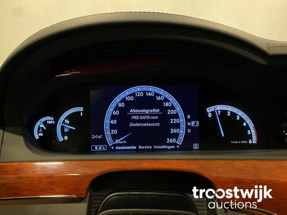 Mercedes-Benz S420 4.0 V8 CDI Car