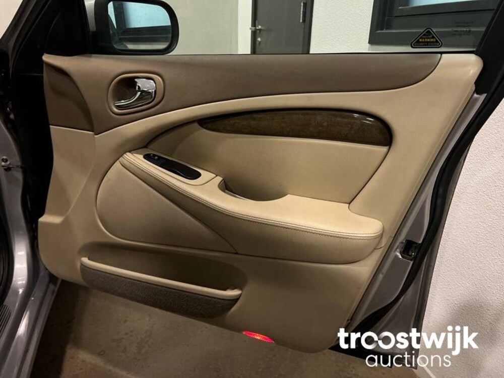 Jaguar S-type Executive 2.5 V6 Car