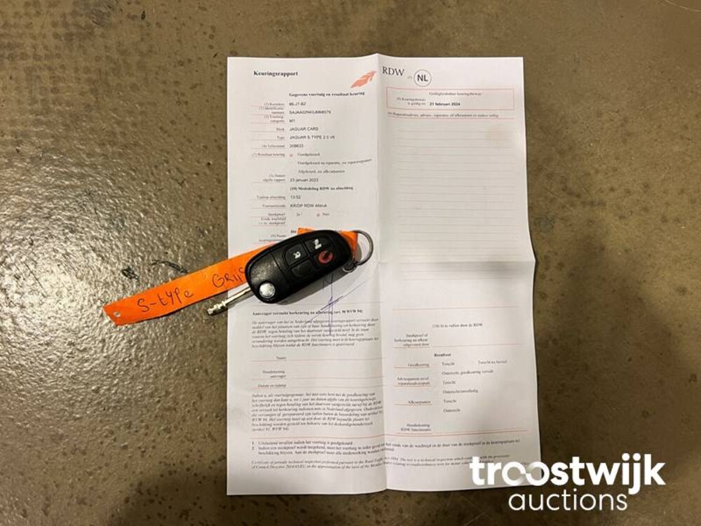 Jaguar S-type Executive 2.5 V6 Car