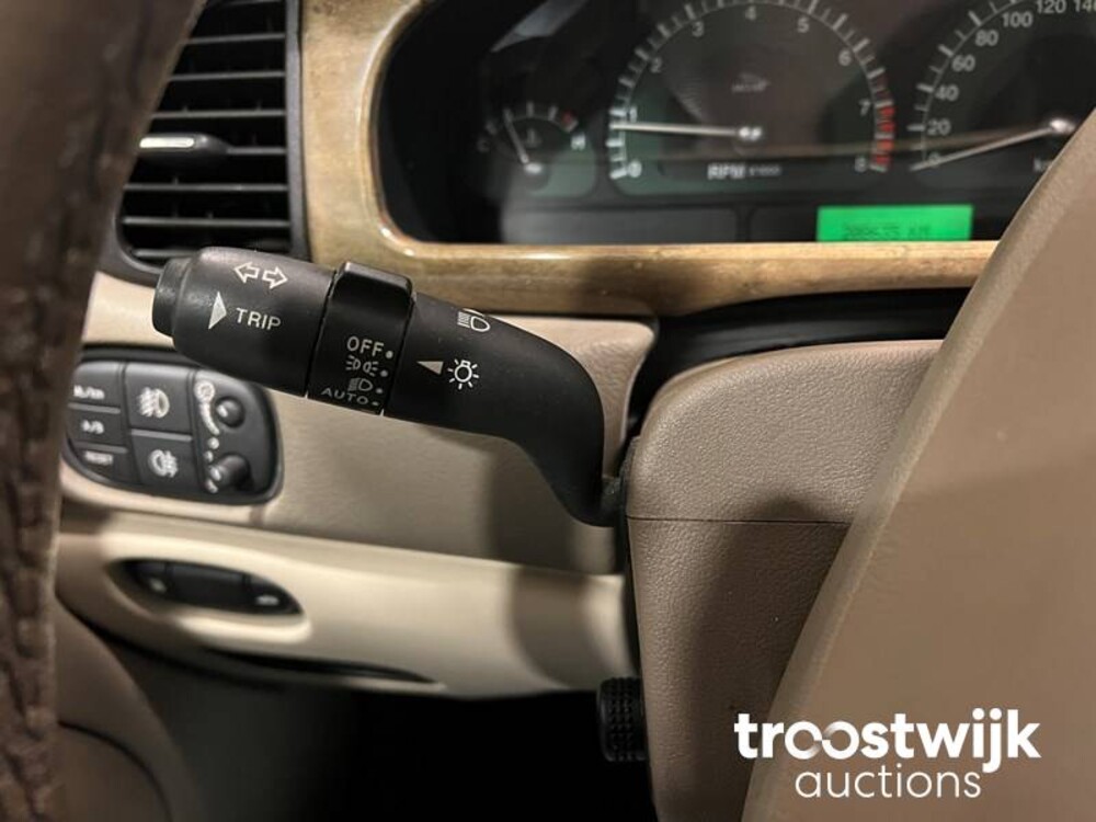 Jaguar S-type Executive 2.5 V6 Car