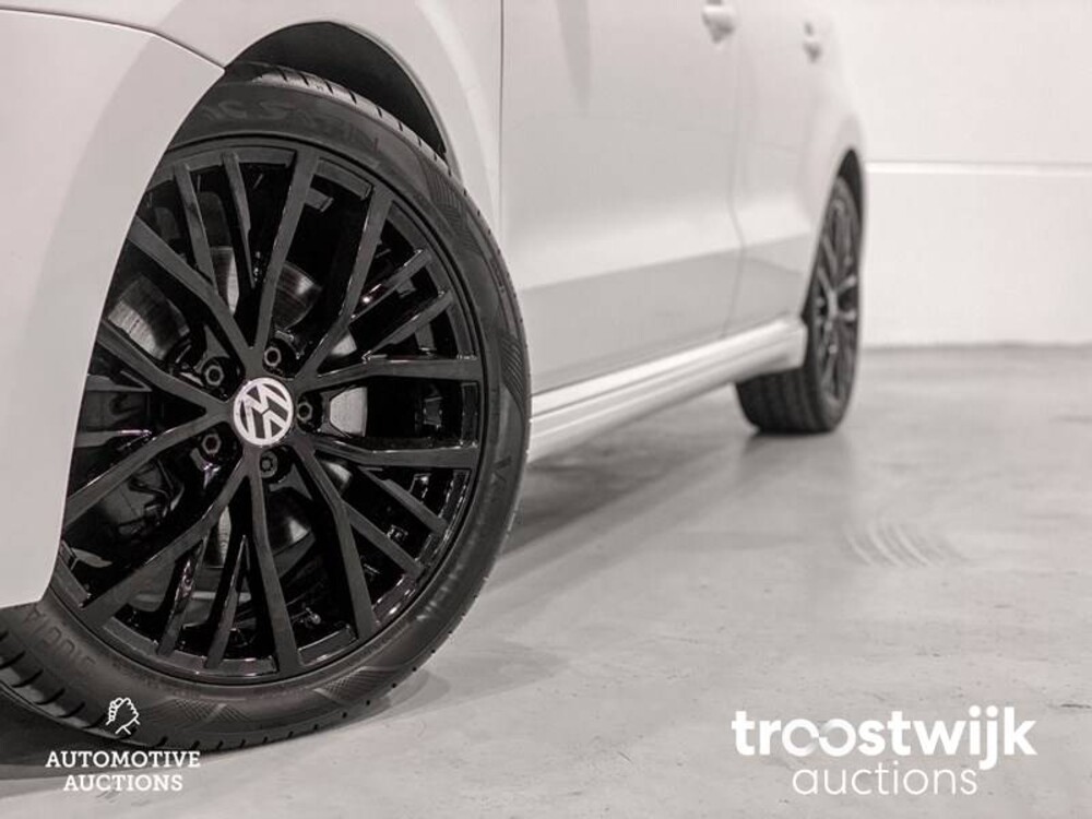 Volkswagen Polo TSI Blue GT Car