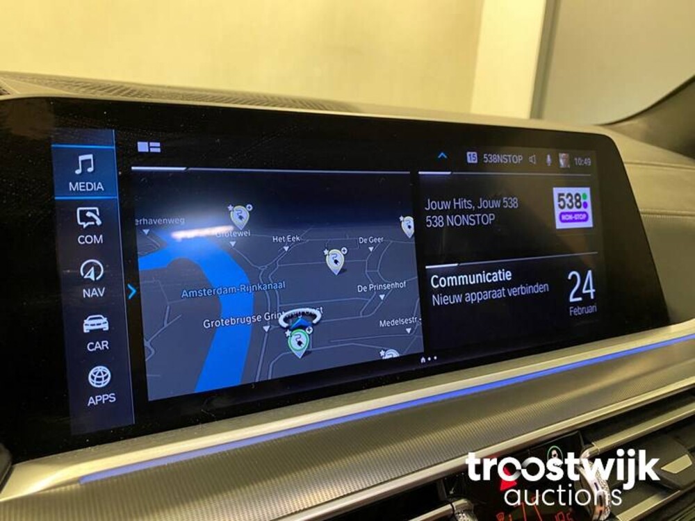 BMW X5 xDrive45e  Car