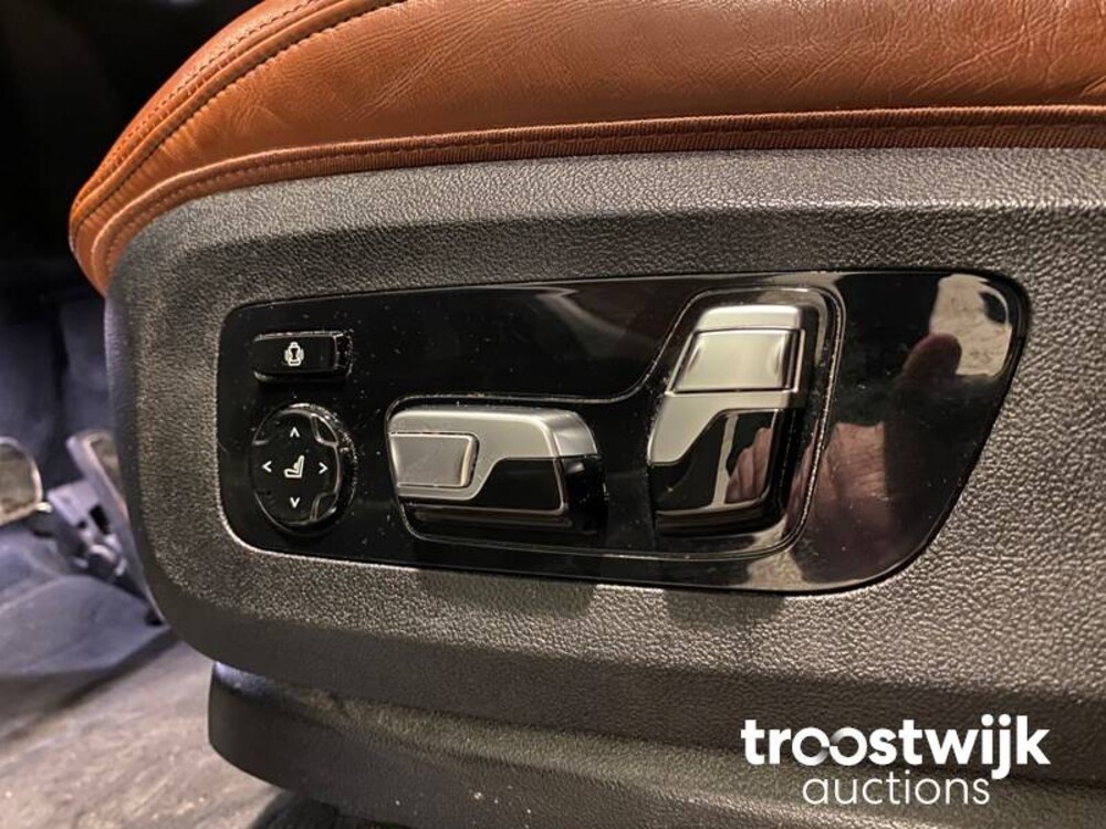 BMW X5 xDrive45e  Car