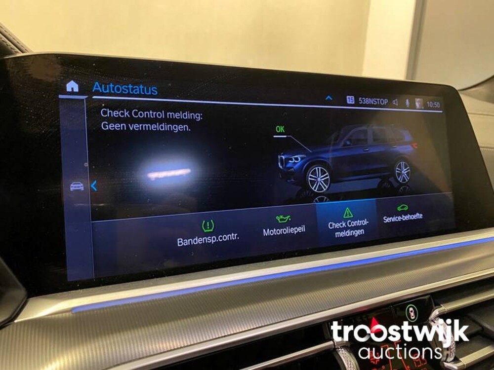 BMW X5 xDrive45e  Car