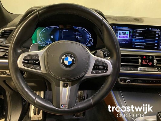 BMW X5 xDrive45e  Car