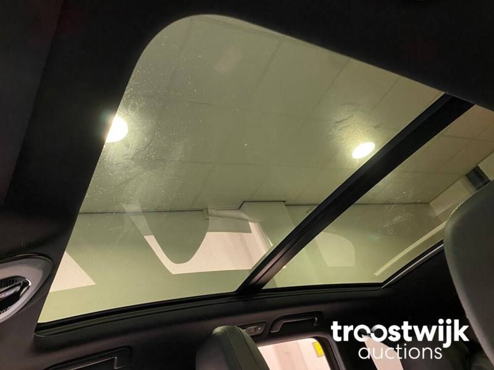 Porsche Cayenne S E-Hybrid 3.0 Car