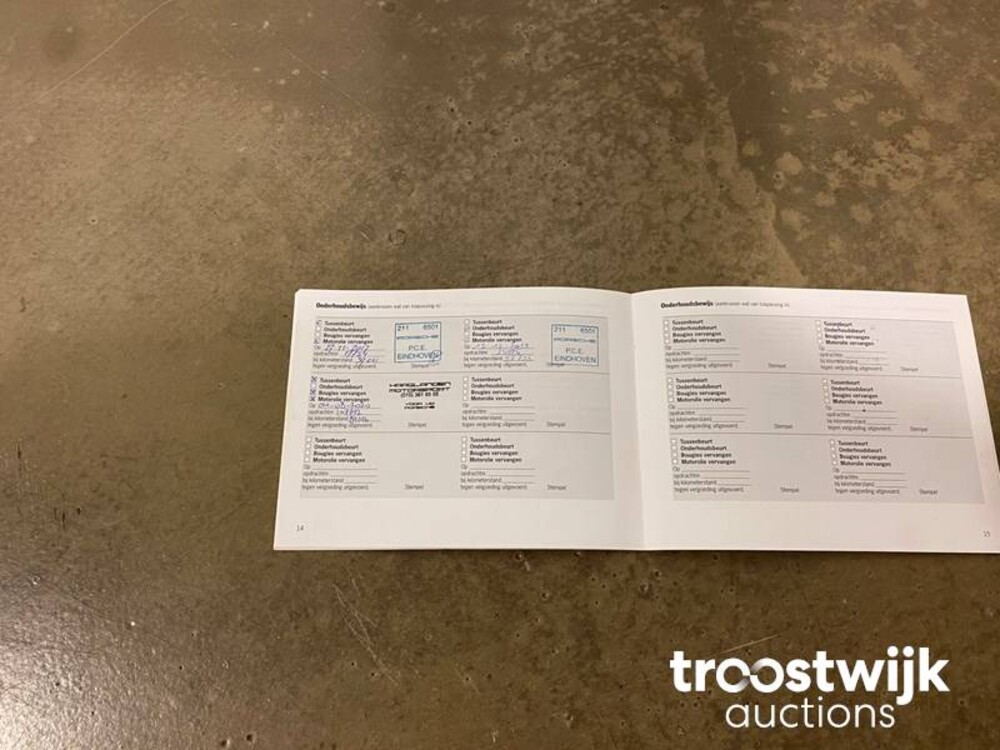 Porsche Cayenne S E-Hybrid 3.0 Car