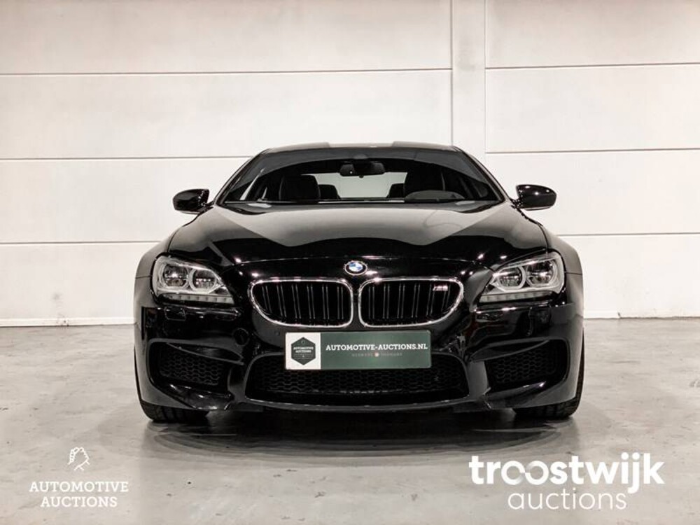 BMW M6 Coupe 4.4 V8 Competition Pakket Car