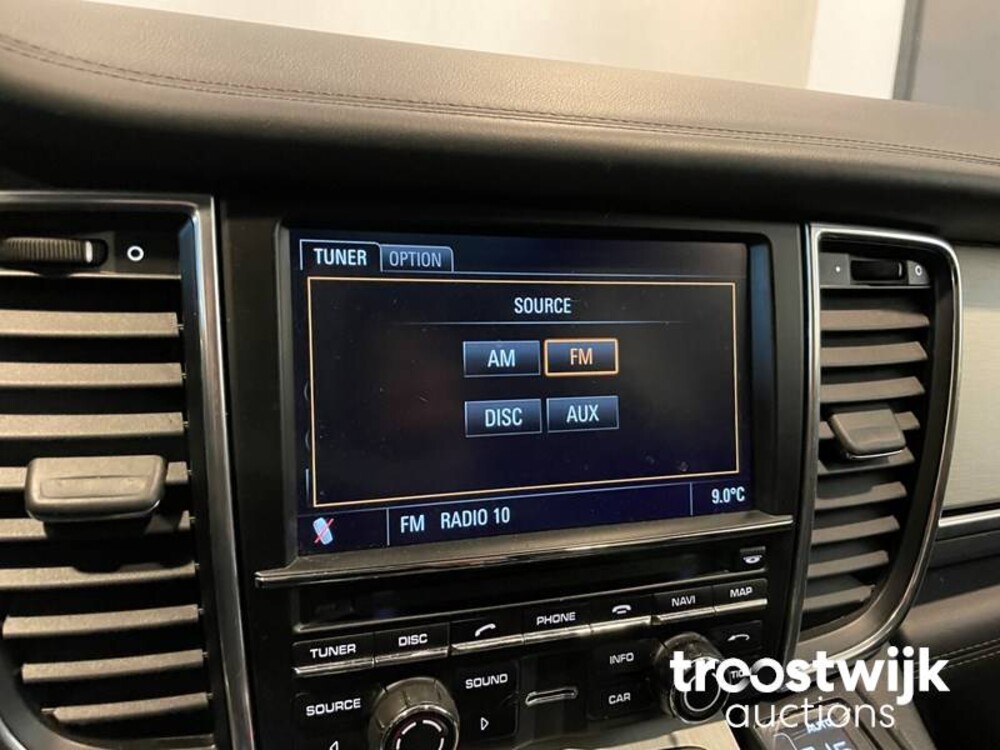 Porsche Panamera Turbo 4.8 Car