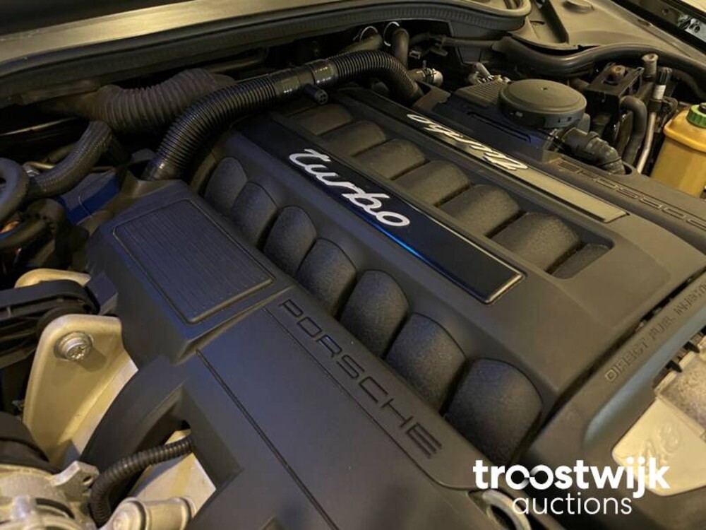 Porsche Panamera Turbo 4.8 Car