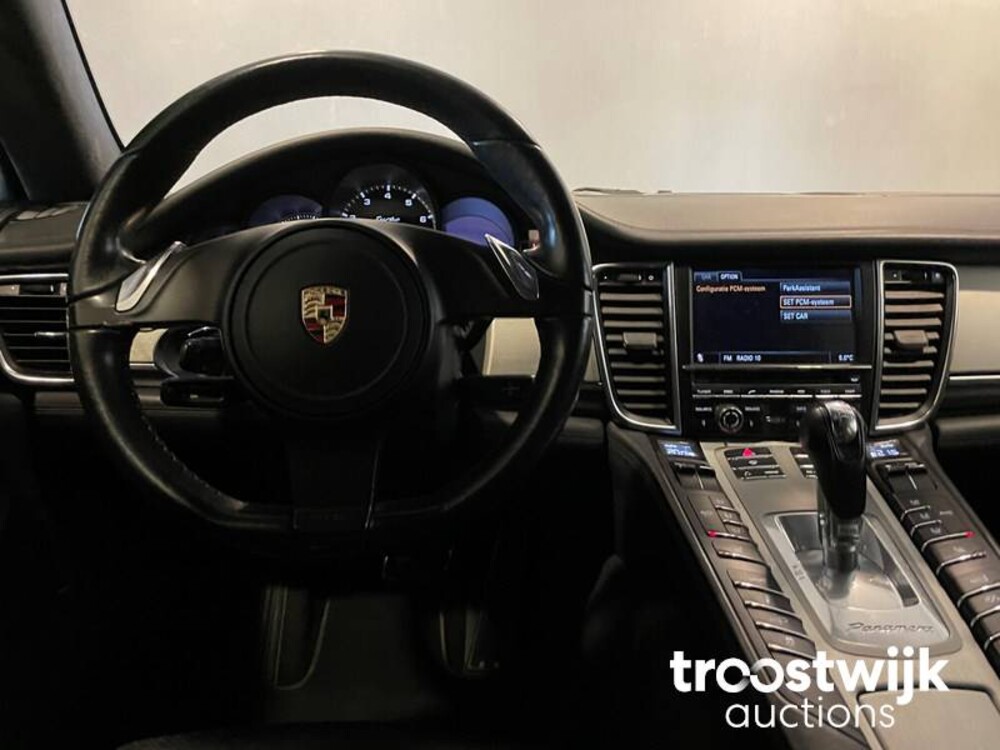 Porsche Panamera Turbo 4.8 Car