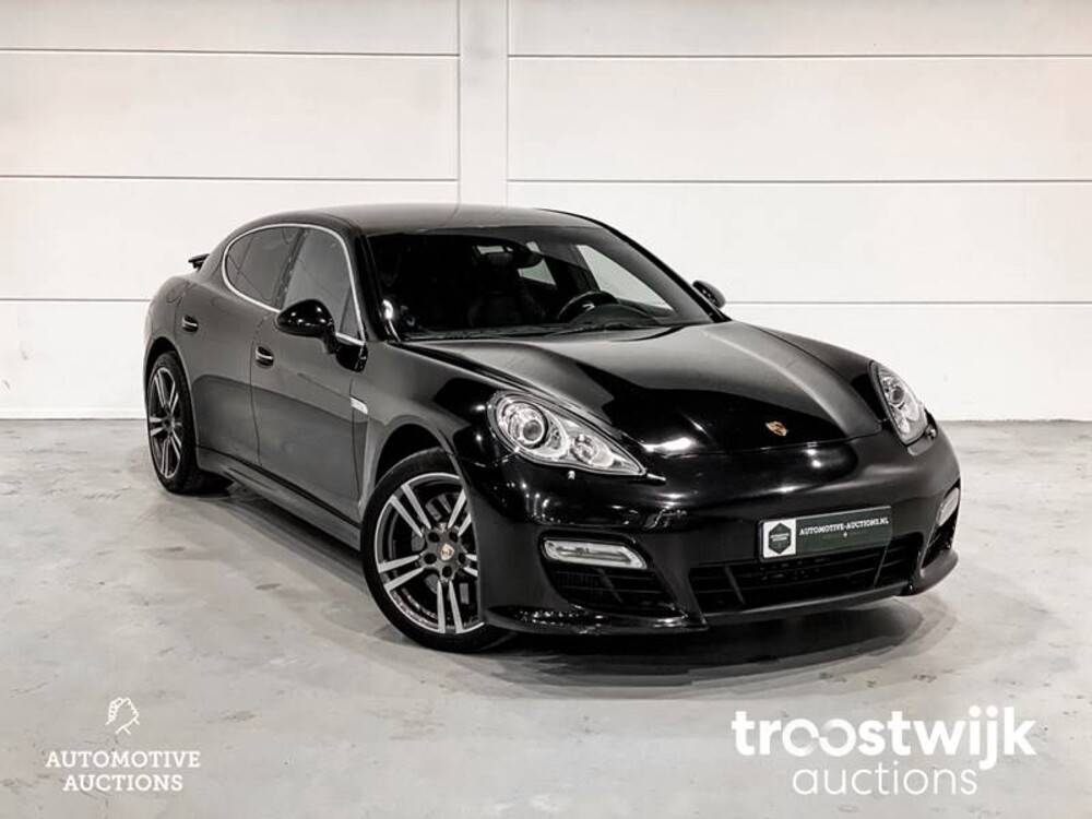 Porsche Panamera Turbo 4.8 Car