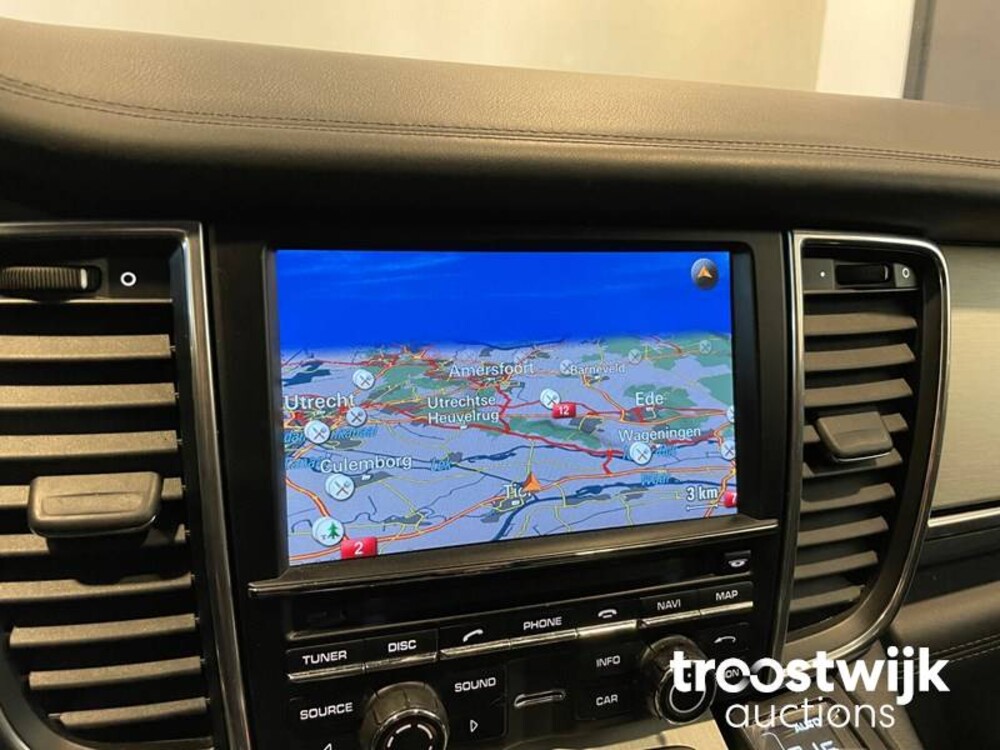 Porsche Panamera Turbo 4.8 Car