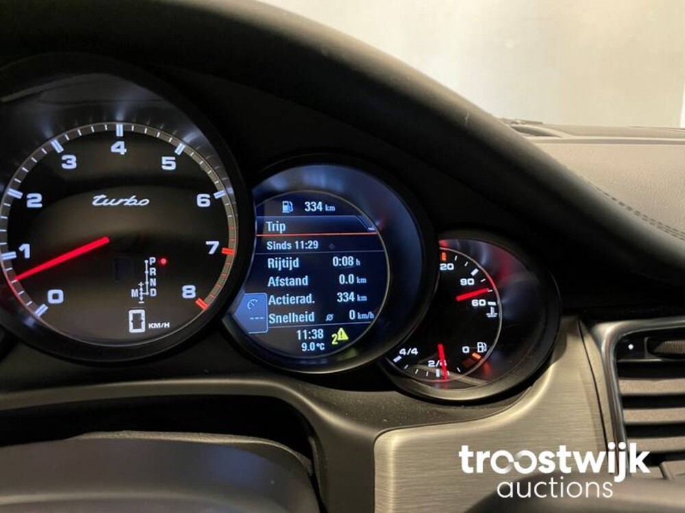 Porsche Panamera Turbo 4.8 Car