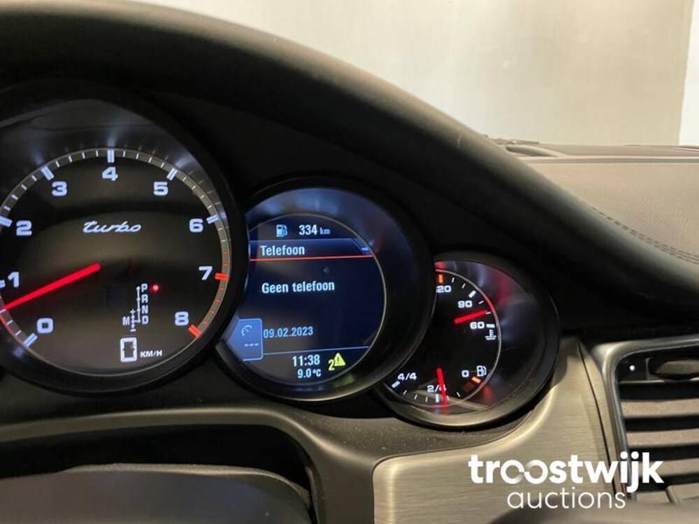 Porsche Panamera Turbo 4.8 Car