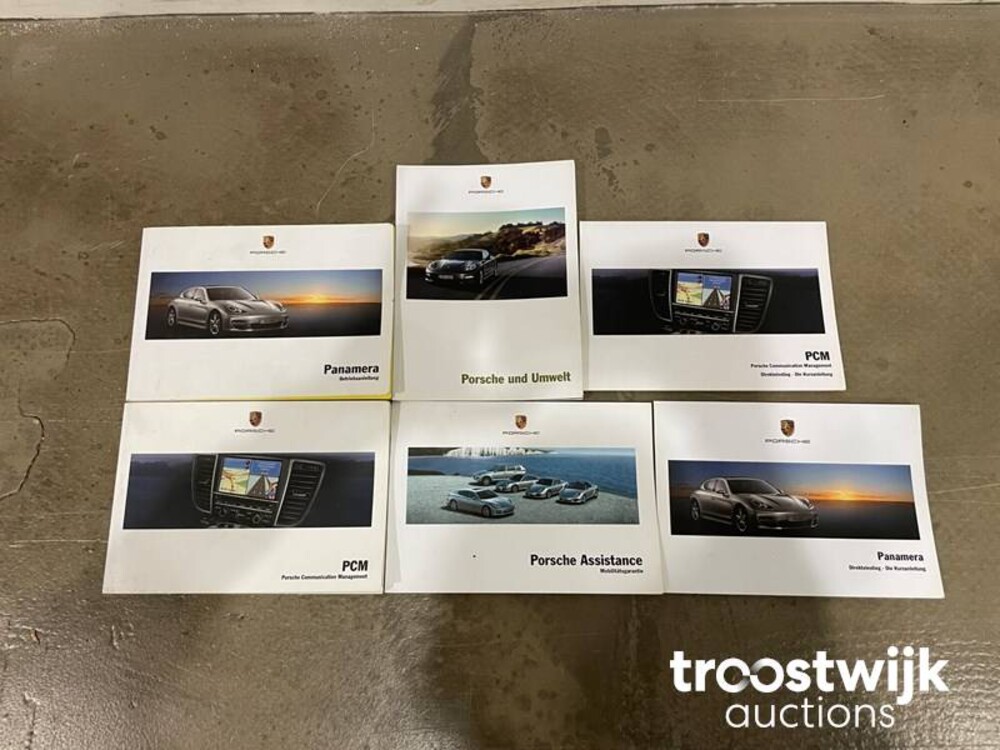 Porsche Panamera Turbo 4.8 Car