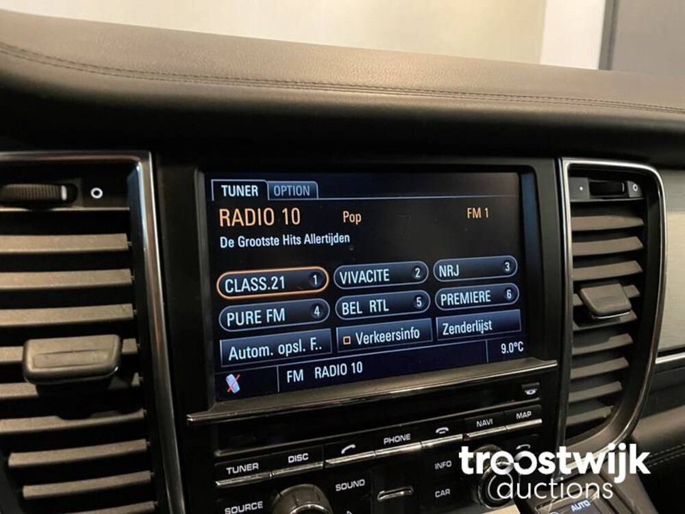 Porsche Panamera Turbo 4.8 Car