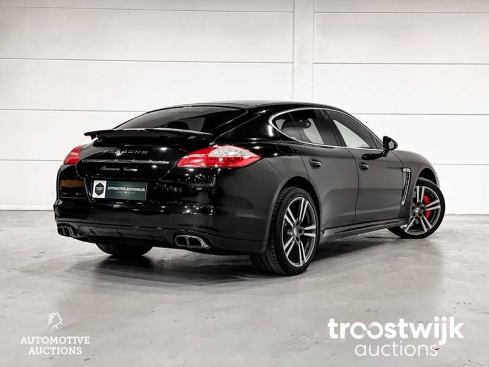 Porsche Panamera Turbo 4.8 Car