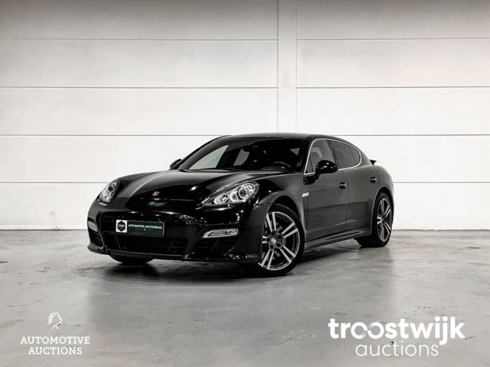 Porsche Panamera Turbo 4.8 Car