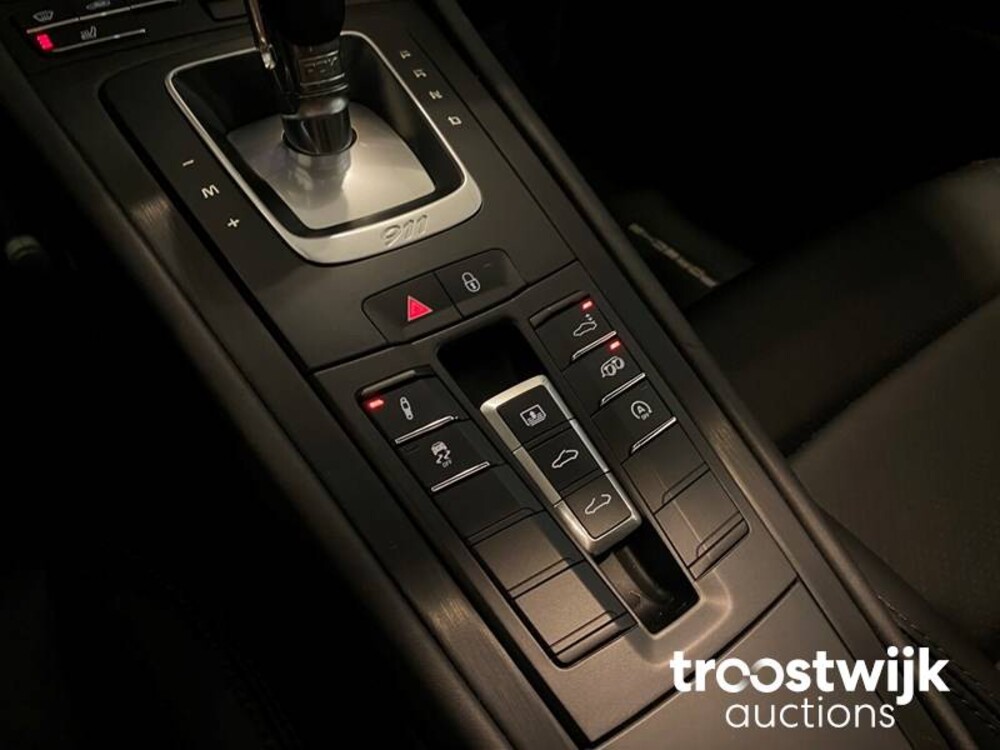 Porsche 911.2 Carrera 4 3.0 GTS Coupe -FACELIFT- SportChrono 450pk 2017, J-204-GT