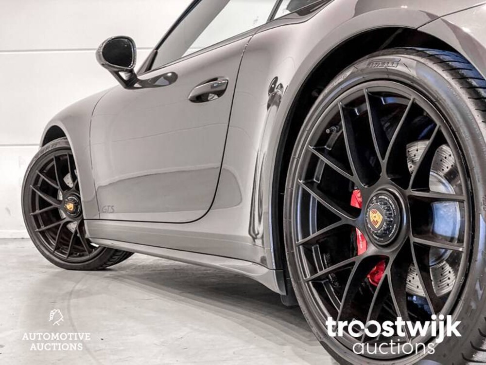 Porsche 911.2 Carrera 4 GTS 3.0 FACELIFT SportChrono Cabriolet -Orig. NL- 450pk 2017, NP-257-Z