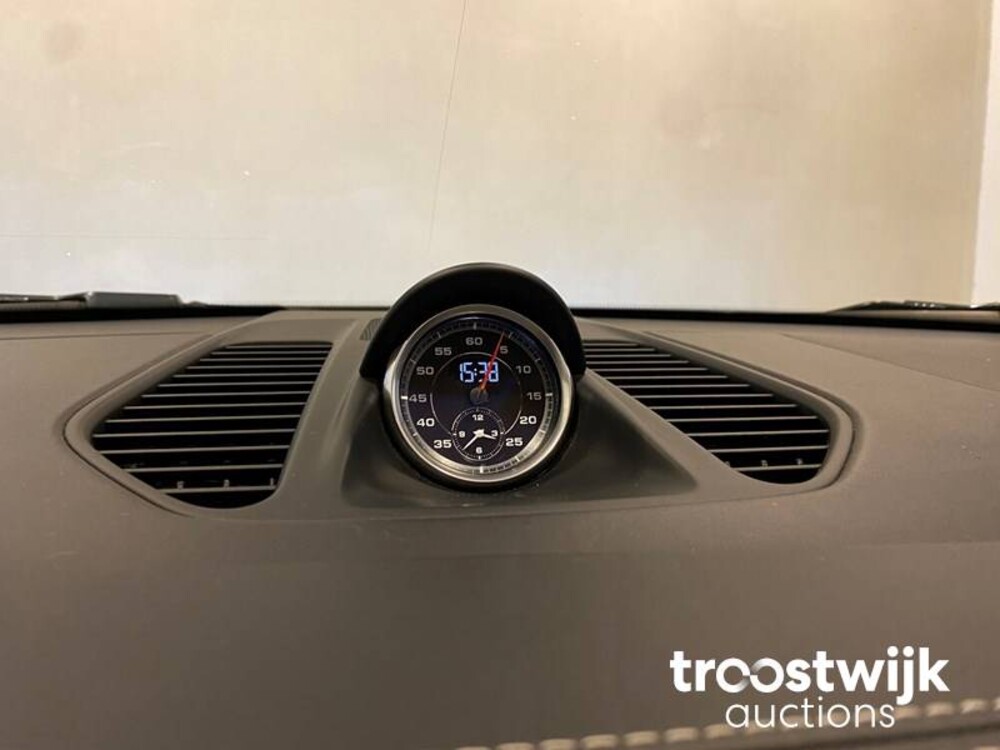 Porsche 911.2 Carrera 4 GTS 3.0 FACELIFT SportChrono Cabriolet -Orig. NL- 450pk 2017, NP-257-Z