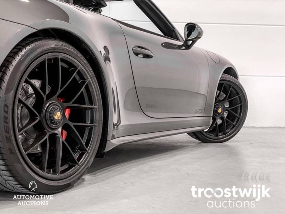 Porsche 911.2 Carrera 4 GTS 3.0 FACELIFT SportChrono Cabriolet -Orig. NL- 450pk 2017, NP-257-Z