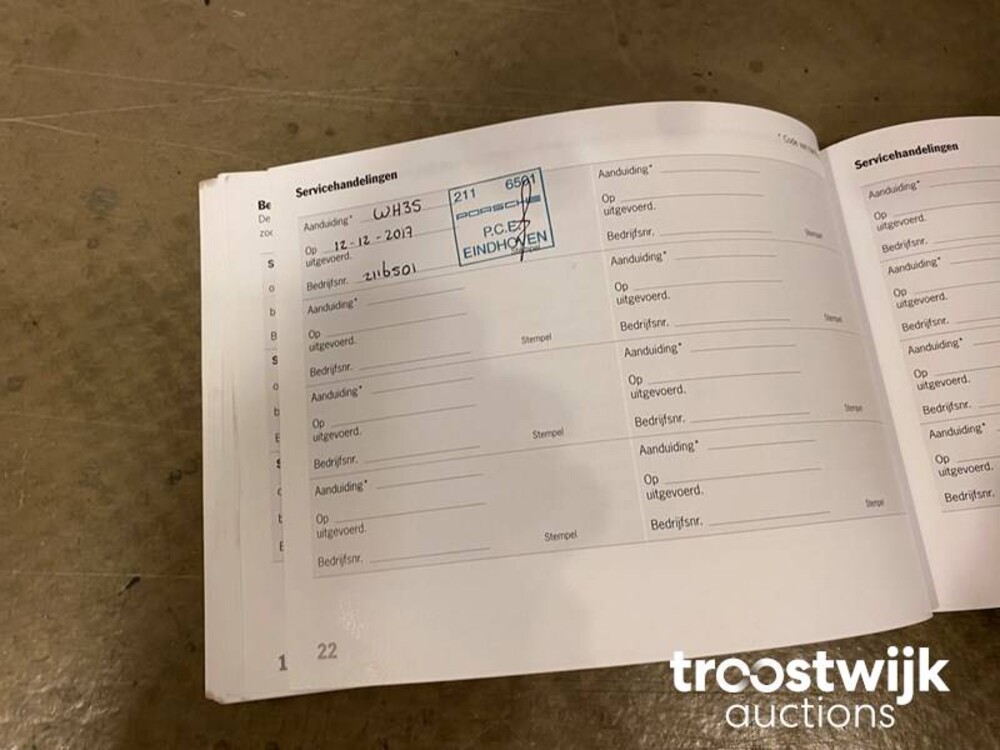 Porsche 911.2 Carrera 4 GTS 3.0 FACELIFT SportChrono Cabriolet -Orig. NL- 450pk 2017, NP-257-Z