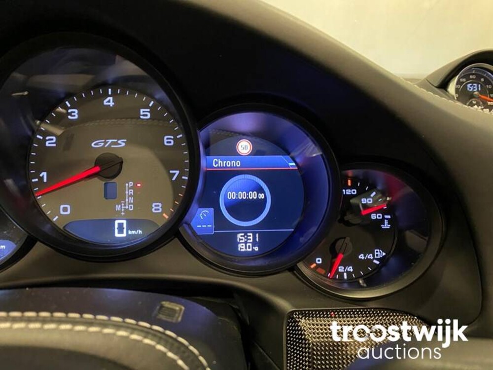 Porsche 911.2 Carrera 4 GTS 3.0 FACELIFT SportChrono Cabriolet -Orig. NL- 450pk 2017, NP-257-Z
