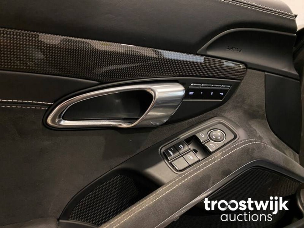 Porsche 911.2 Carrera 4 GTS 3.0 FACELIFT SportChrono Cabriolet -Orig. NL- 450pk 2017, NP-257-Z