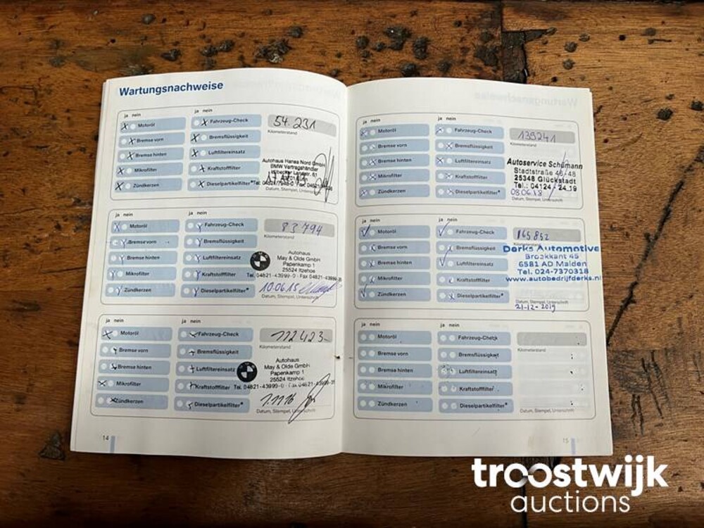 BMW 320i Cabriolet Auto