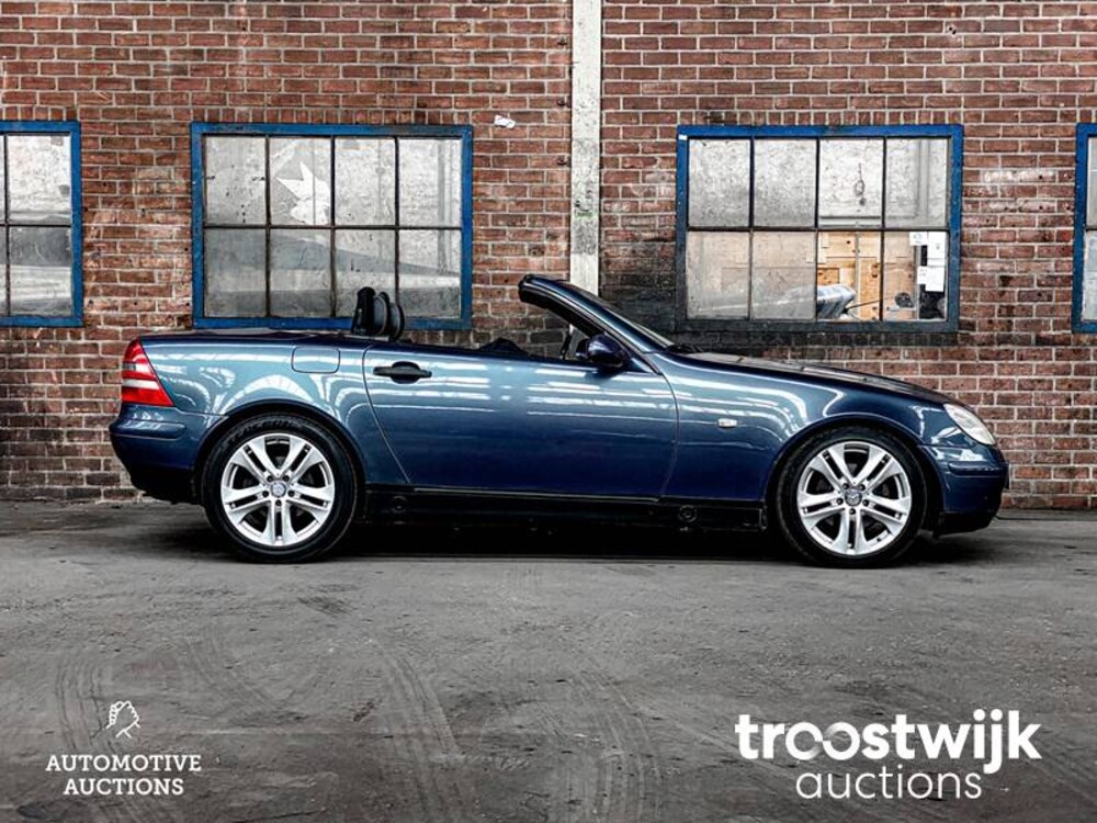 Mercedes-Benz SLK200 Auto
