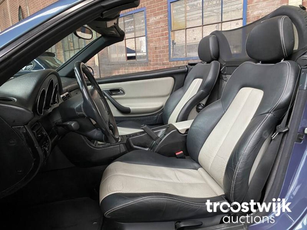 Mercedes-Benz SLK200 Auto