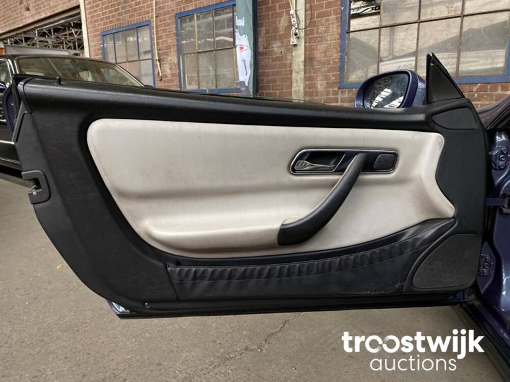 Mercedes-Benz SLK200 Auto