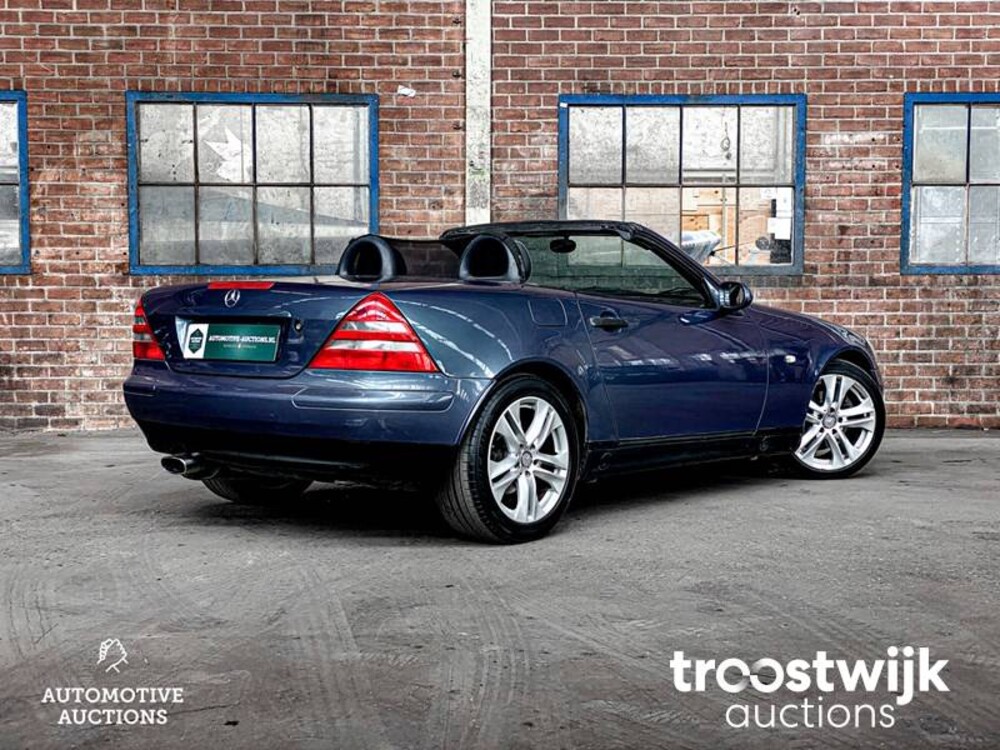 Mercedes-Benz SLK200 Auto