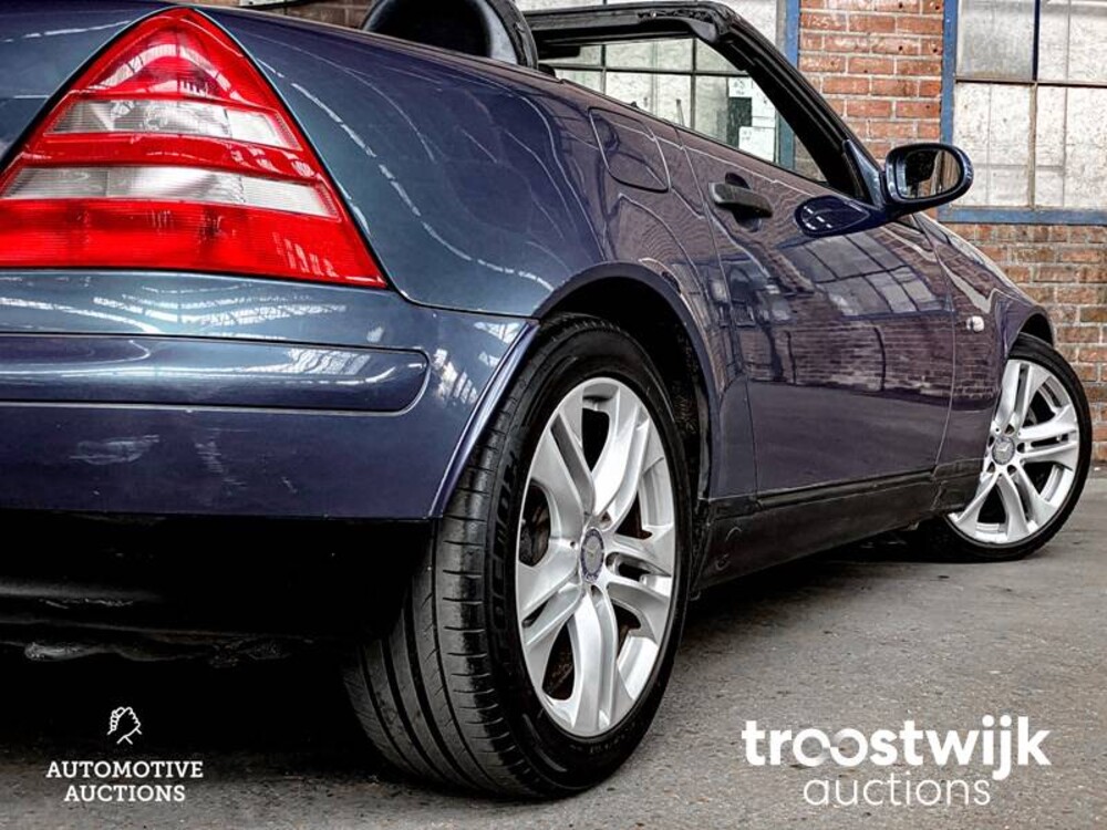 Mercedes-Benz SLK200 Auto