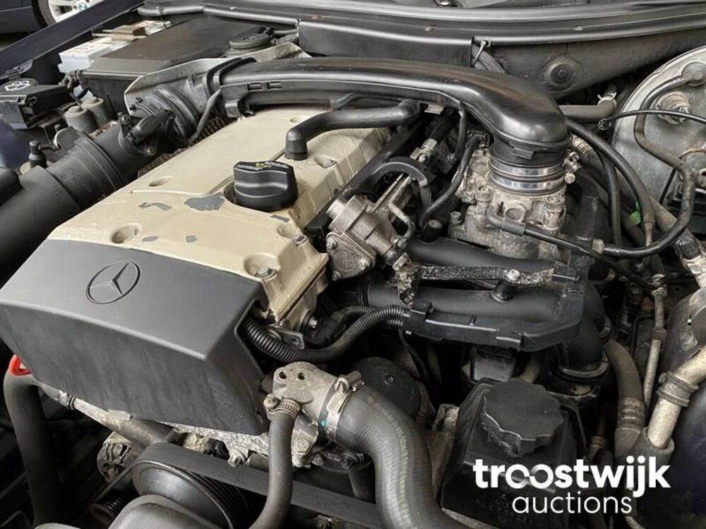 Mercedes-Benz SLK200 Auto