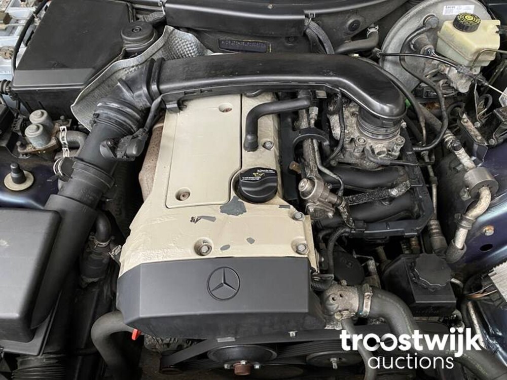 Mercedes-Benz SLK200 Auto