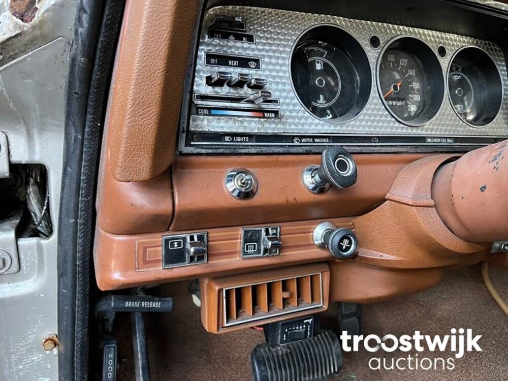 Jeep Cherokee Chief Wagon Auto