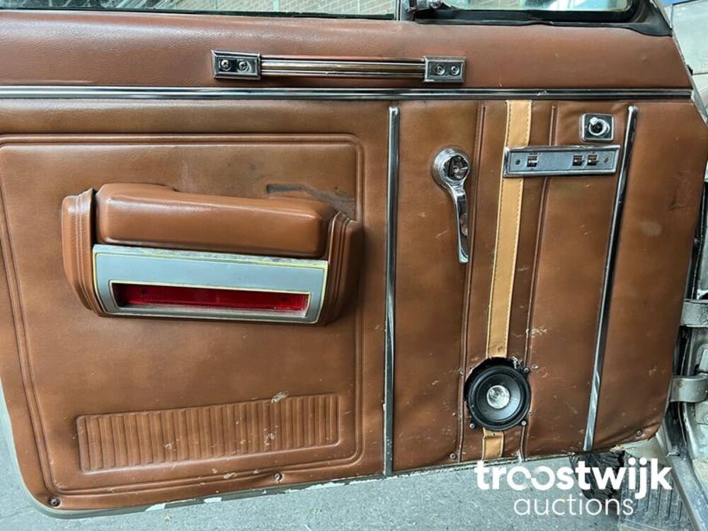 Jeep Cherokee Chief Wagon Auto