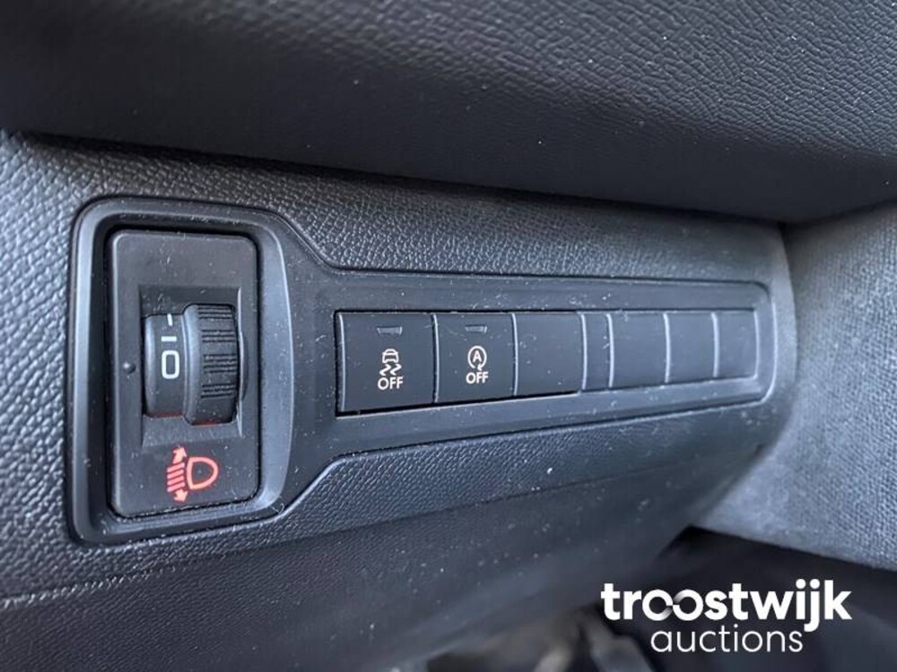 Peugeot 308 1.2 PureTech Access Auto