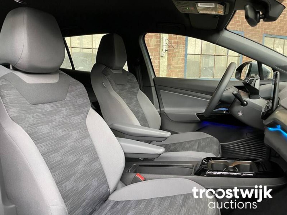 Volkswagen ID.4 Pro Performance 77kWh Auto