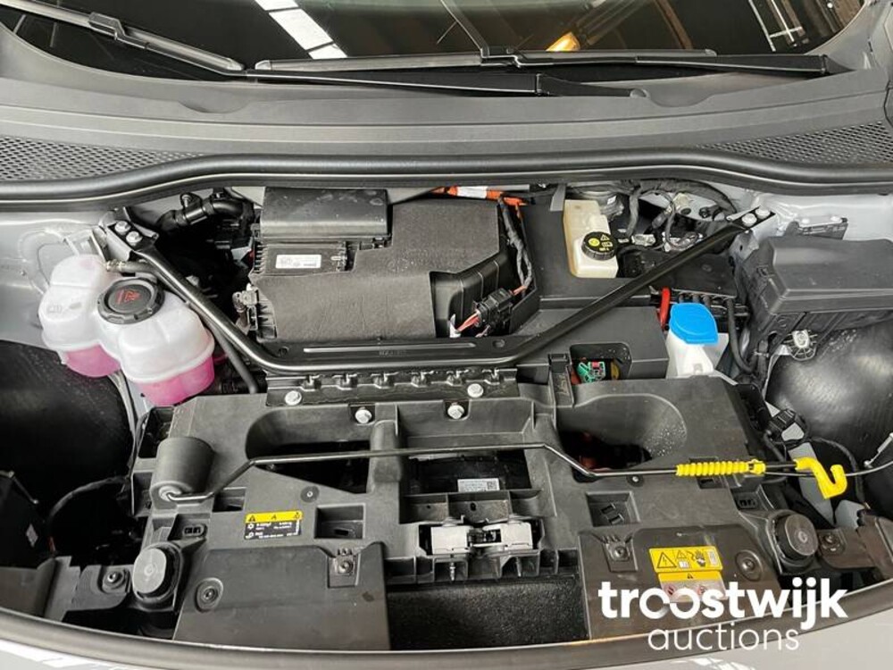 Volkswagen ID.4 Pro Performance 77kWh Auto