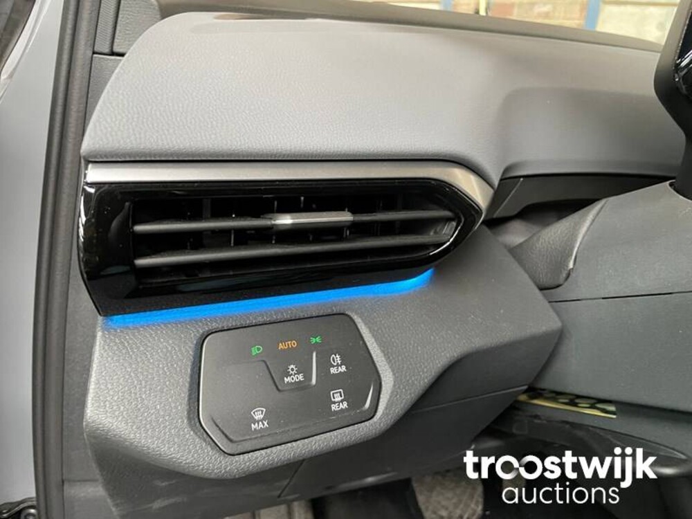 Volkswagen ID.4 Pro Performance 77kWh Auto