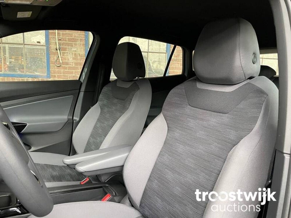 Volkswagen ID.4 Pro Performance 77kWh Auto