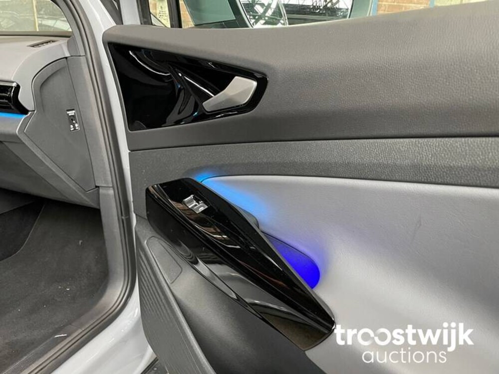 Volkswagen ID.4 Pro Performance 77kWh Auto