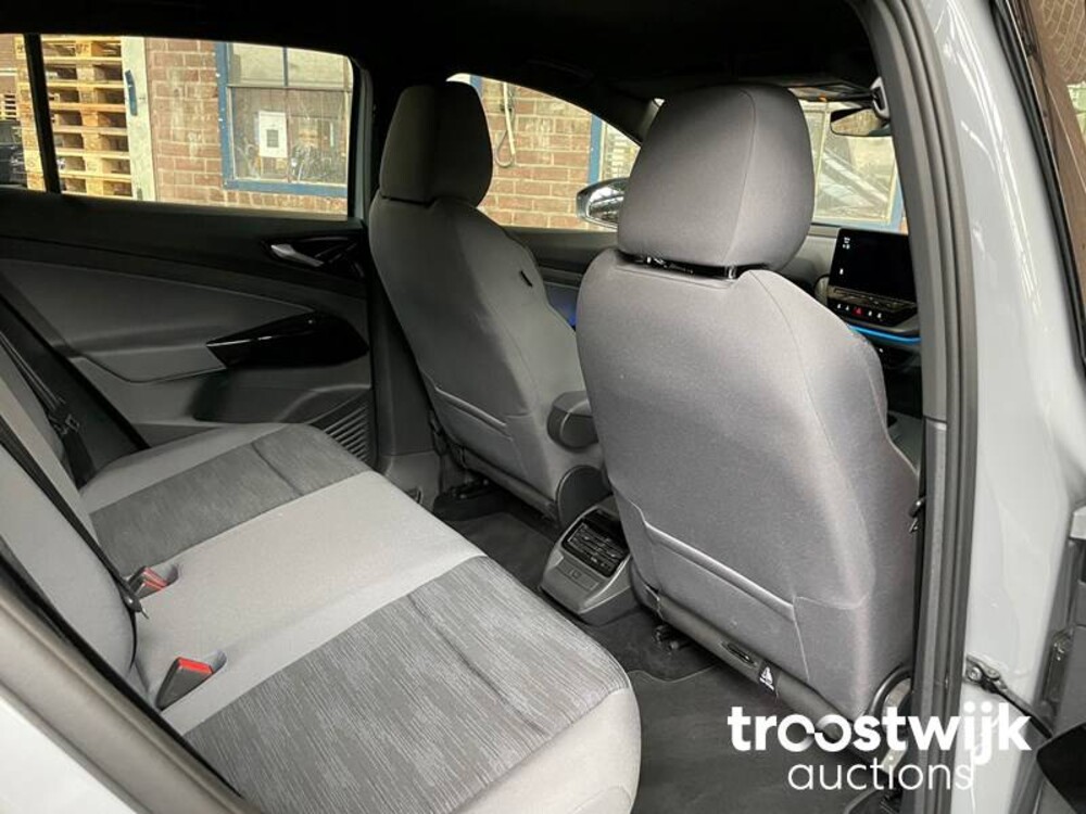 Volkswagen ID.4 Pro Performance 77kWh Auto